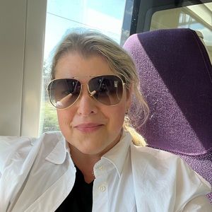 Meet your Posher, Marina